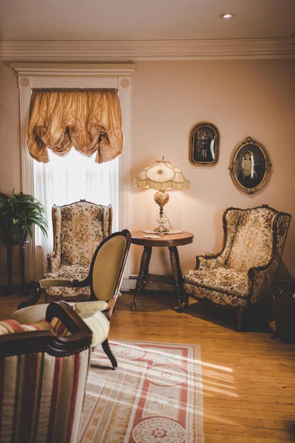 The Mariner King Inn Lunenburg Esterno foto