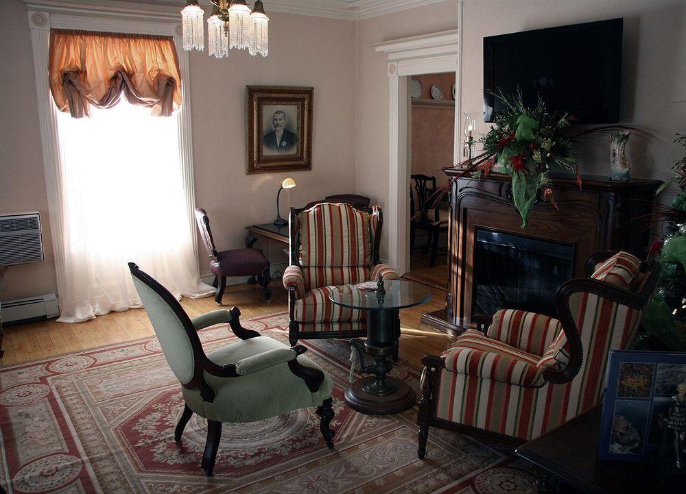 The Mariner King Inn Lunenburg Esterno foto